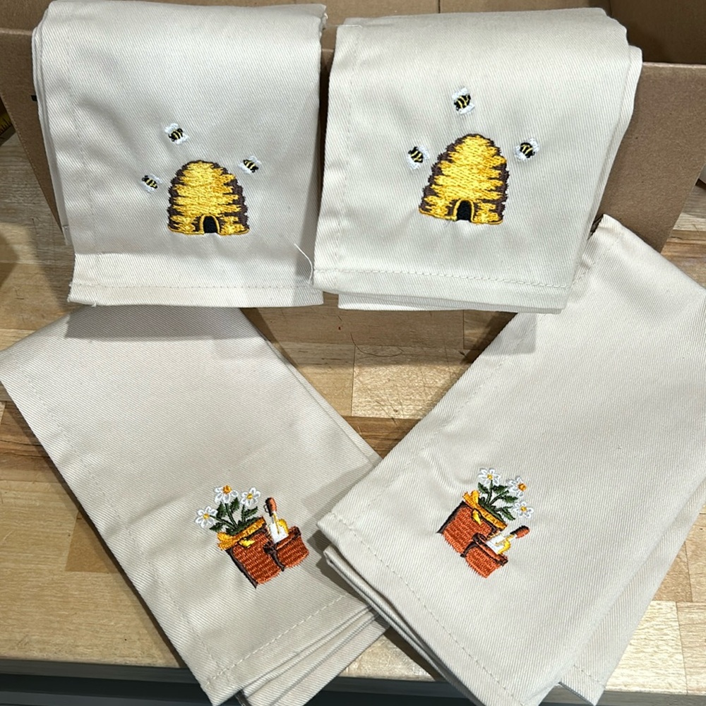 Beehive and flower pot embroidered fabric napkin set of 4